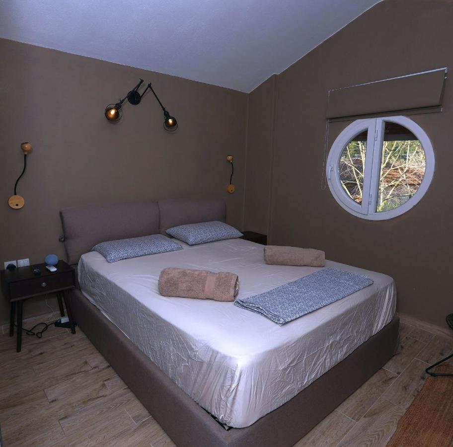 Villa Eli - Luxury Nature Getaway - Strategically Located For Beach Exploration - Onsite Power For Electric Vehicle Fourka Exterior foto