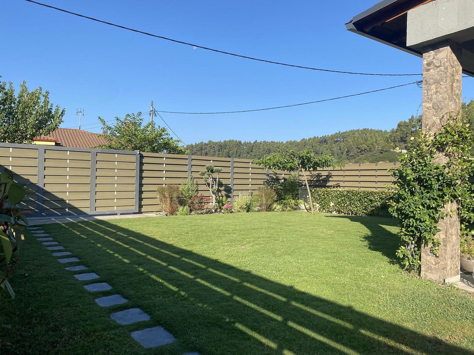 Villa Eli - Luxury Nature Getaway - Strategically Located For Beach Exploration - Onsite Power For Electric Vehicle Fourka Exterior foto