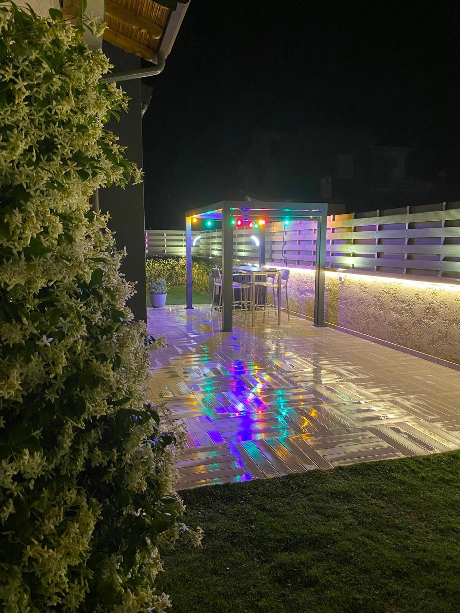 Villa Eli - Luxury Nature Getaway - Strategically Located For Beach Exploration - Onsite Power For Electric Vehicle Fourka Exterior foto